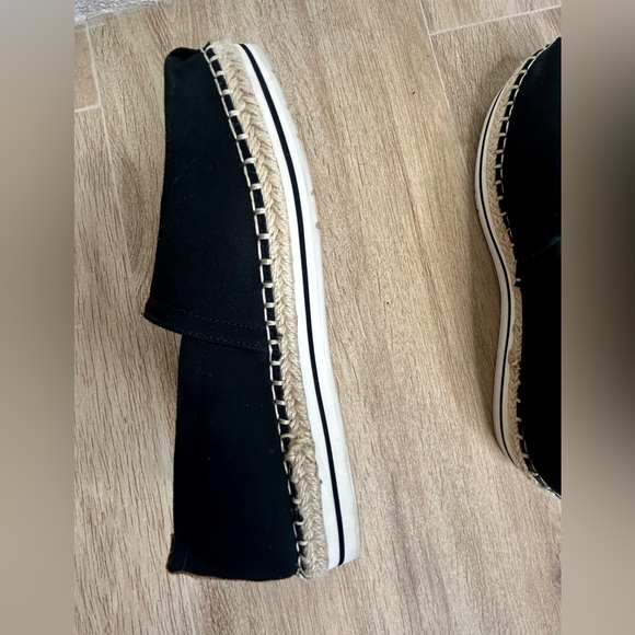 BOBS By Sketchers Women’s 7 Wide - Picture 8 of 10